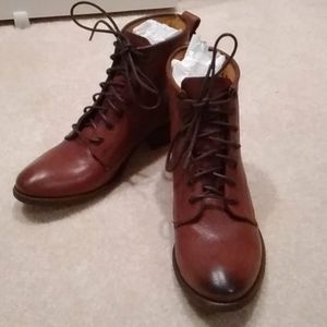 NTW Cognac/Whiskey Frye Carson Boots